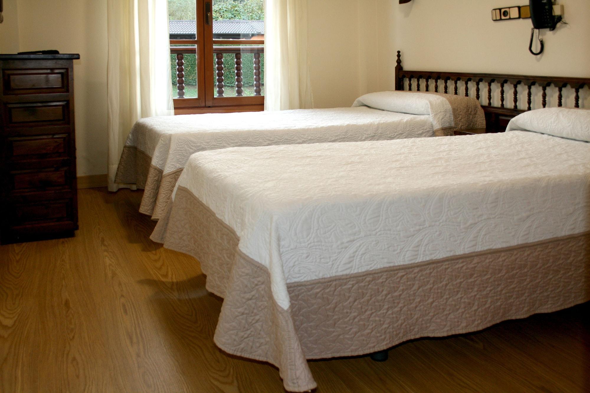 Hotel Virgen De Covadonga Onís Esterno foto