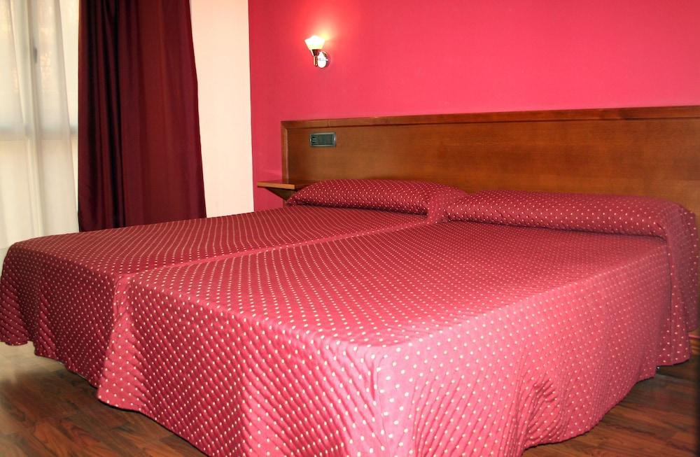 Hotel Virgen De Covadonga Onís Esterno foto